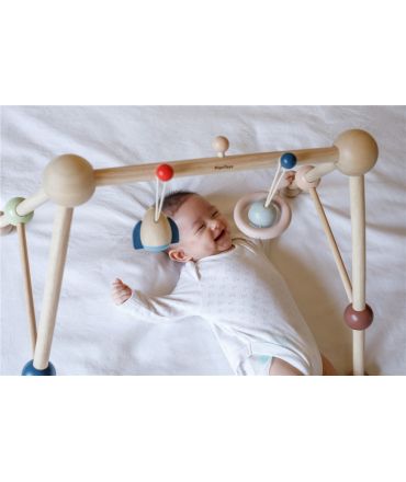Gimnasio para Bebés de Madera - Plan Toys
