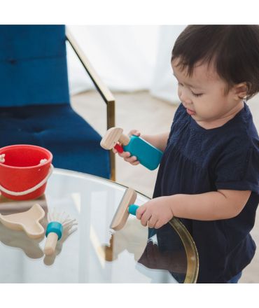 Juguete de Madera Set de Limpieza de Plan Toys - Aúpa Organics