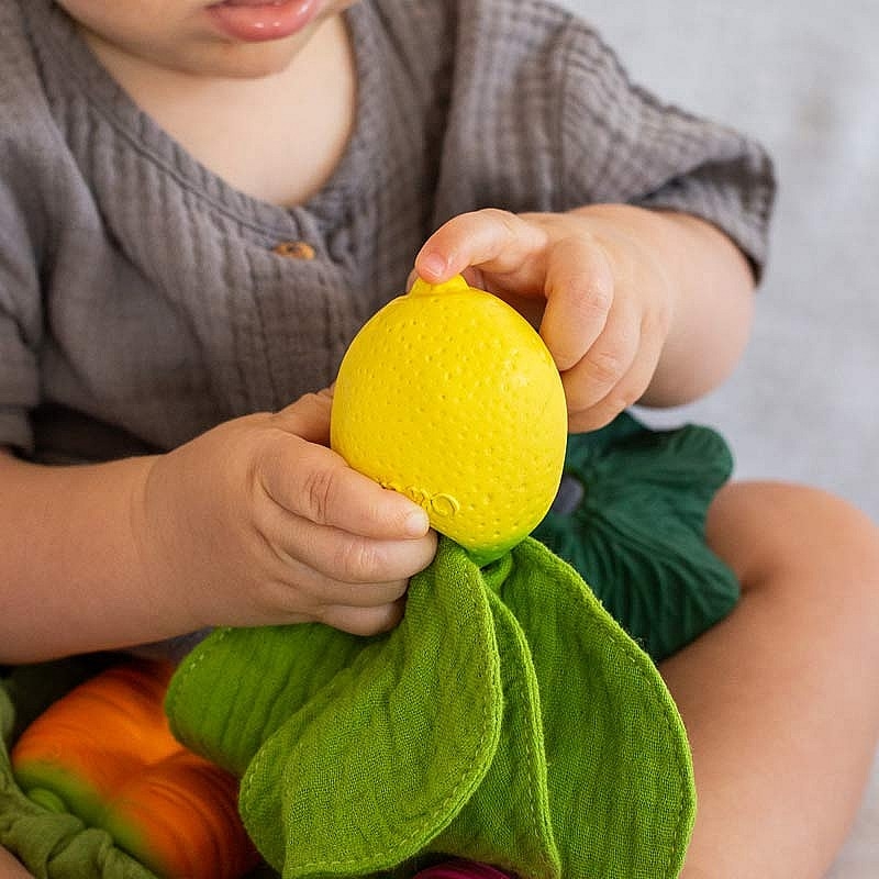 Mordedor y Doudou John El Limón Oli&Carol- Aúpa Organics