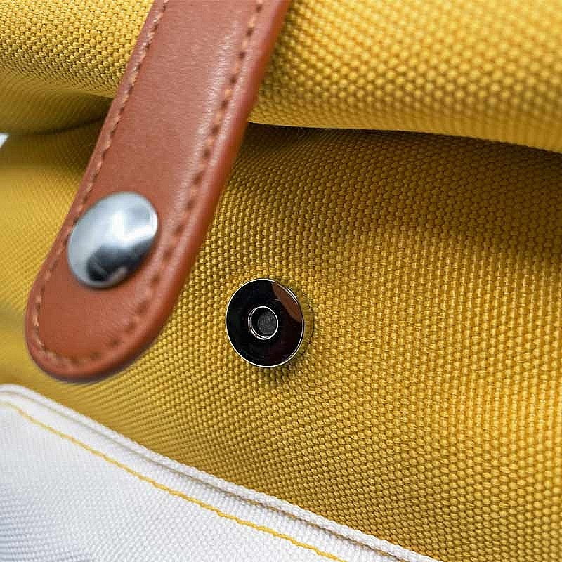 Mochila Amarilla de Poliéster Reciclado de Smikkels - Aúpa Organics