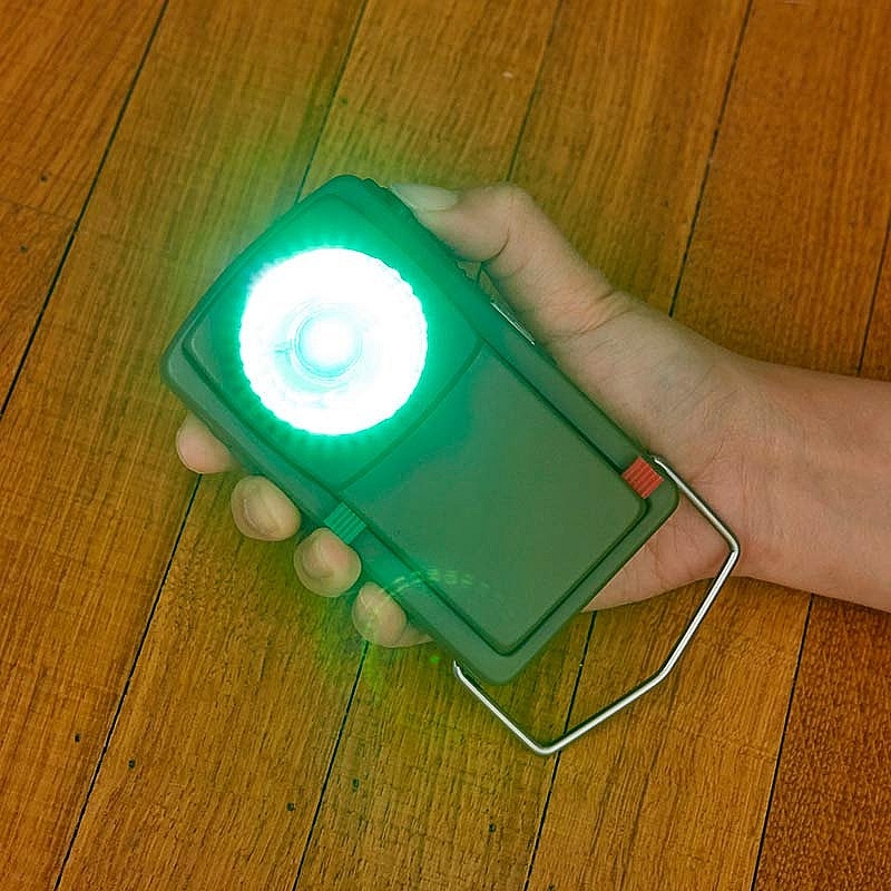 Linterna Código Morse Huckleberry de Kikkerland - Aúpa Organics