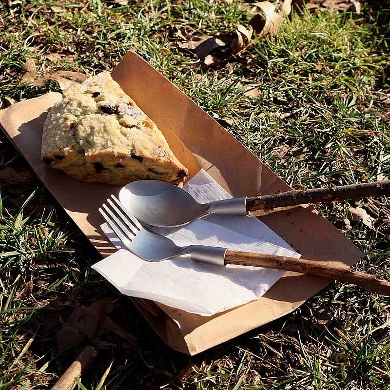 Cubiertos de Bosque Huckleberry de Kikkerland - Aúpa Organics