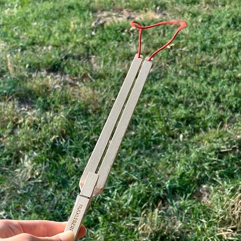 Lanzador de Aviones de Papel Huckleberry de Kikkerland - Aúpa Organics