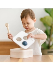 Golpea y Cae - Plan Toys