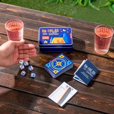 "On the Go" Caja de Juegos Portátil de Kikkerland - Aúpa Organics