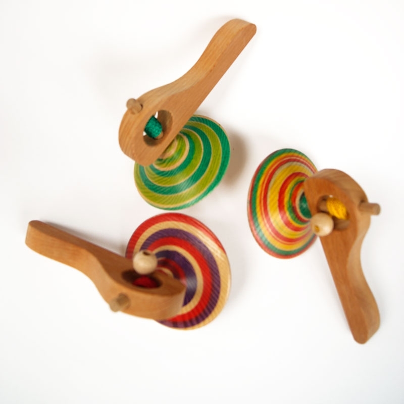 Peonza de Madera con Mango Lanzador