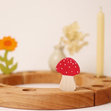 Seta Roja y Blanca Figura Anillo de Cumpleaños Grimm's - Aúpa Organics