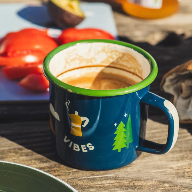 Taza de Acero Esmaltado Camp Vibes - Aúpa Organics