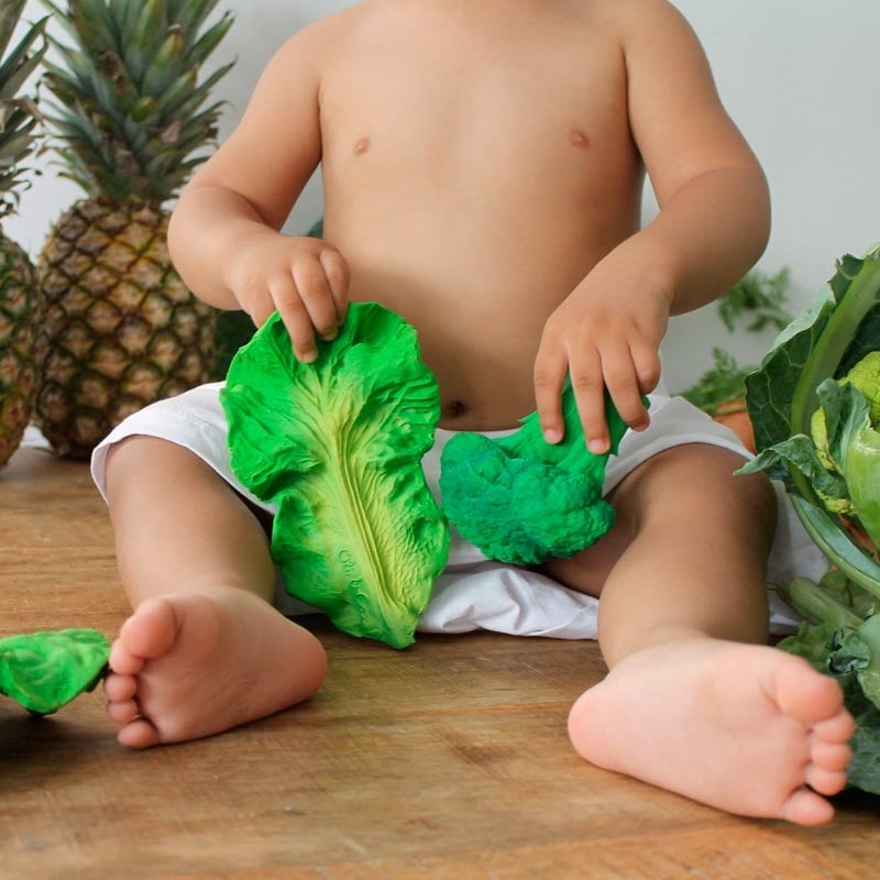 Mordedor de Caucho Natural Brucy El Brócoli Oli&Carol - Aúpa Organics