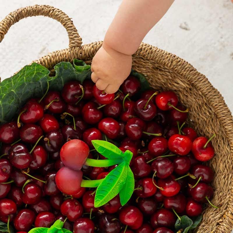 Mordedor de Caucho Natural Mery La Cereza Oli&Carol - Aúpa Organics