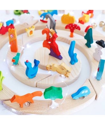 Caballo Azul Figura Anillo de Cumpleaños Grimm's - Aúpa Organics